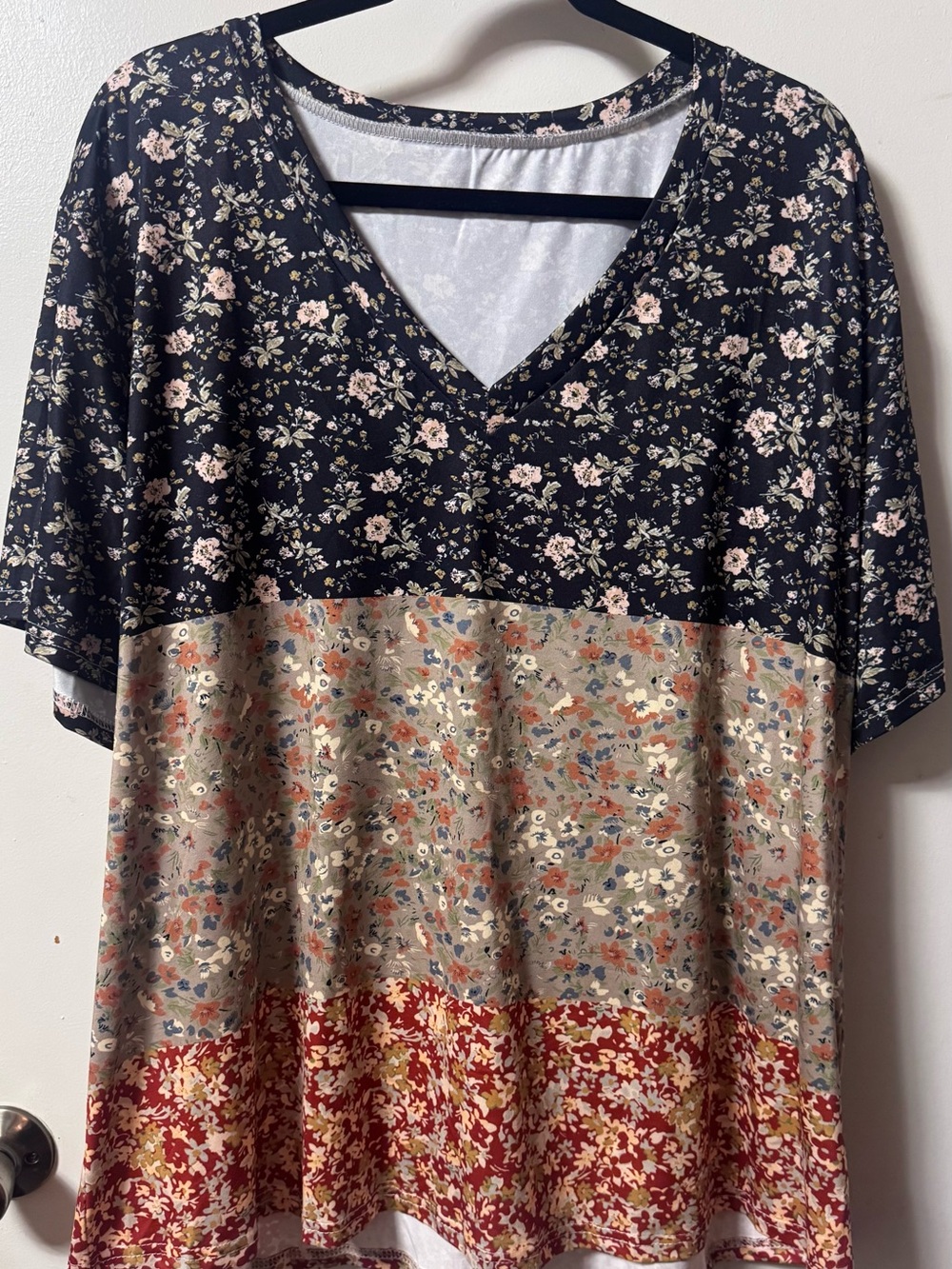 Floral V-Neck Patchwork Tunic in Navy, Beige & Red